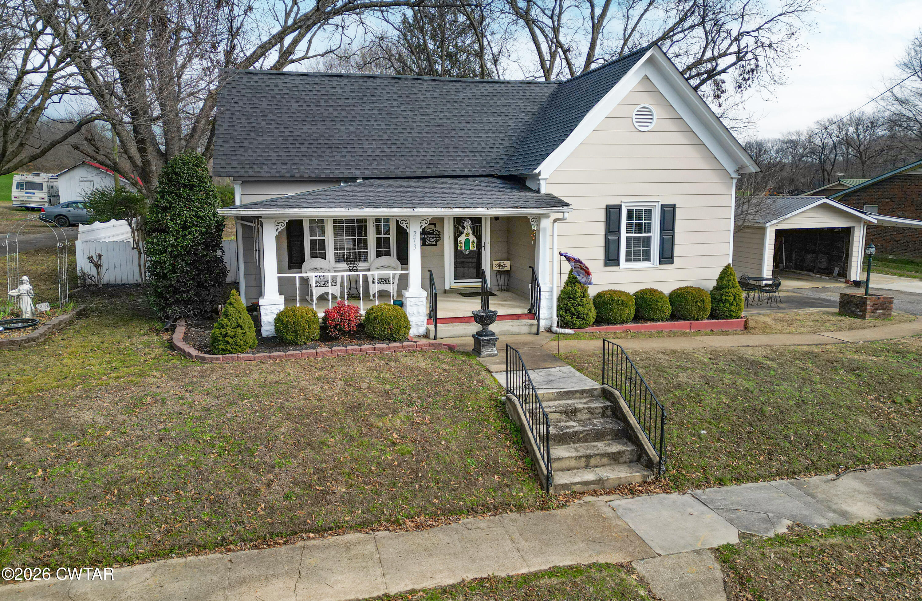 273 East Main Street Columbus, TN 43213 - Photo 3 of 22 273CC