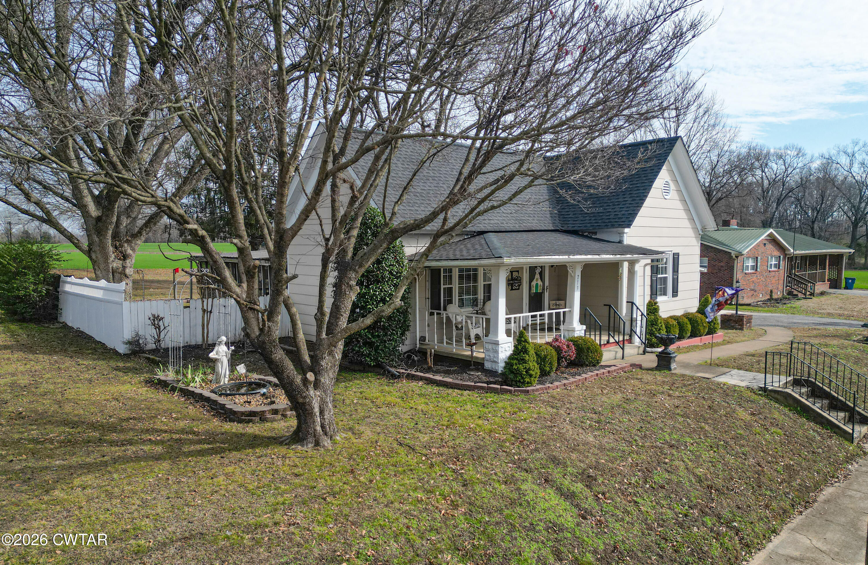 273 East Main Street Columbus, TN 43213 - Photo 4 of 22 273DD