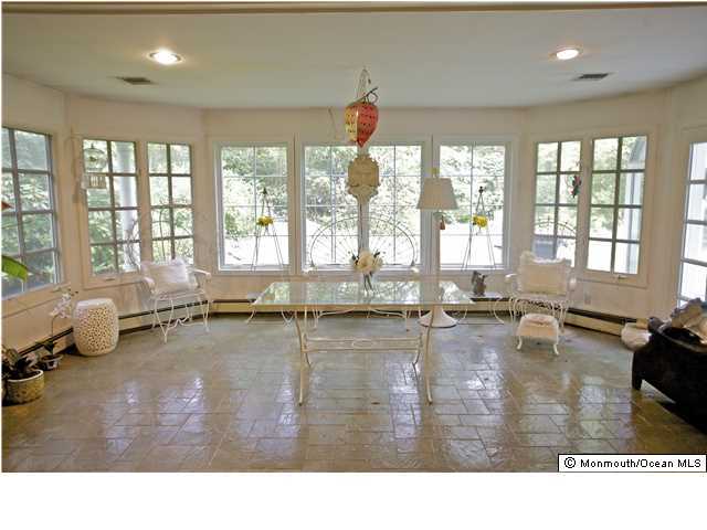 41 Hartshorne Road Middletown, NJ 07716 - Photo 18 of 35 SUNROOM