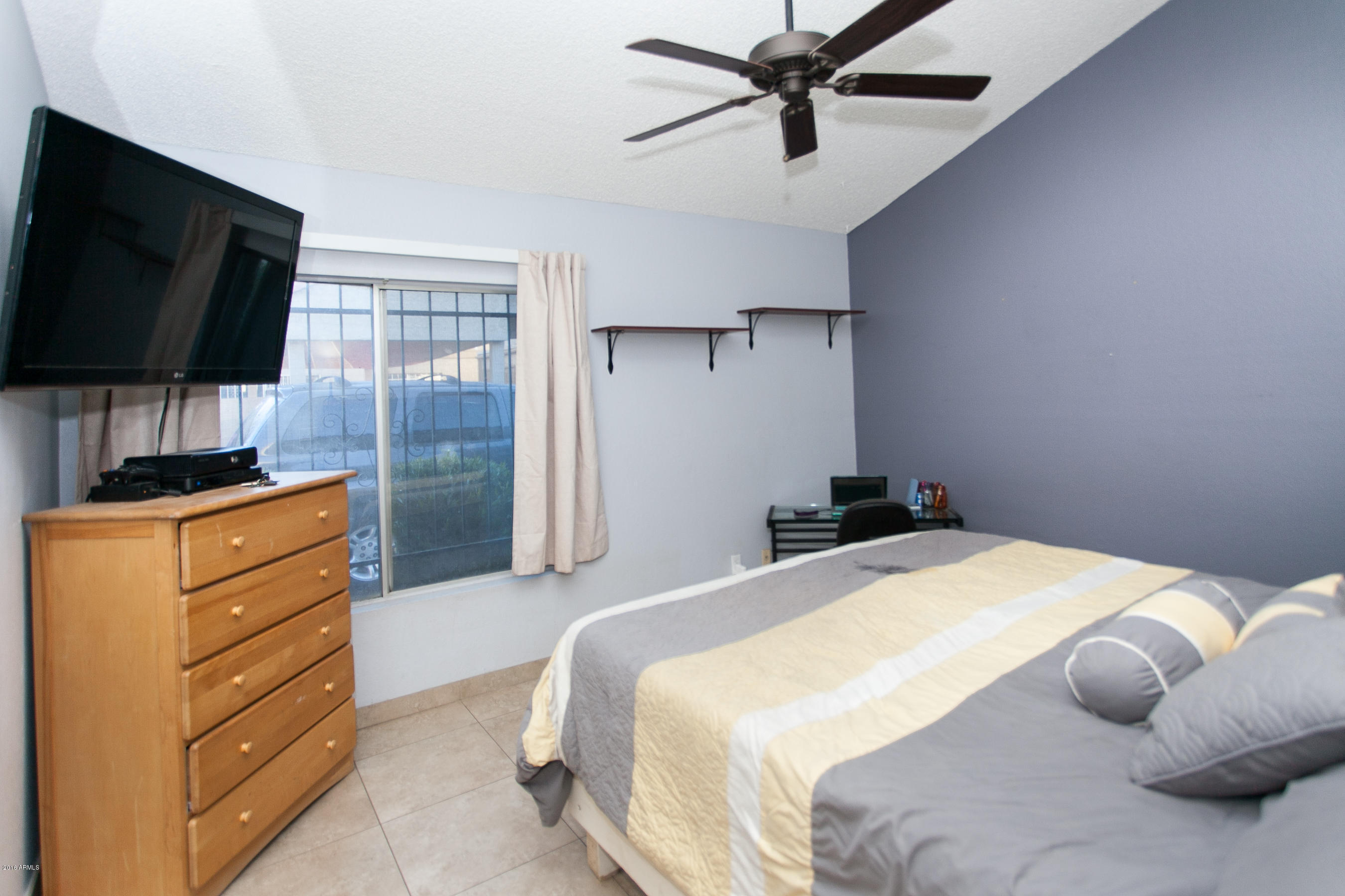 2415 West Greenway Road, Unit 9 Phoenix, AZ 85023 - Photo 13 of 19 Master Bedroom 4