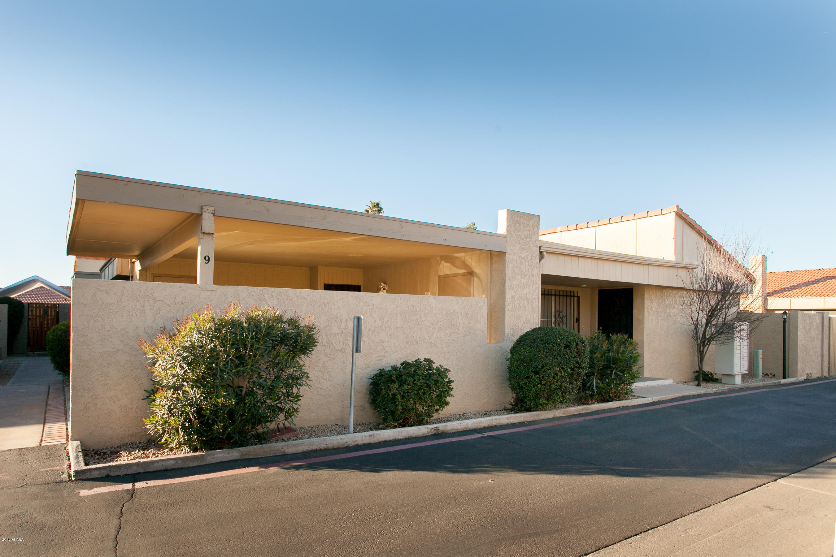 2415 West Greenway Road, Unit 9 Phoenix, AZ 85023 - Photo 3 of 19 Exterior