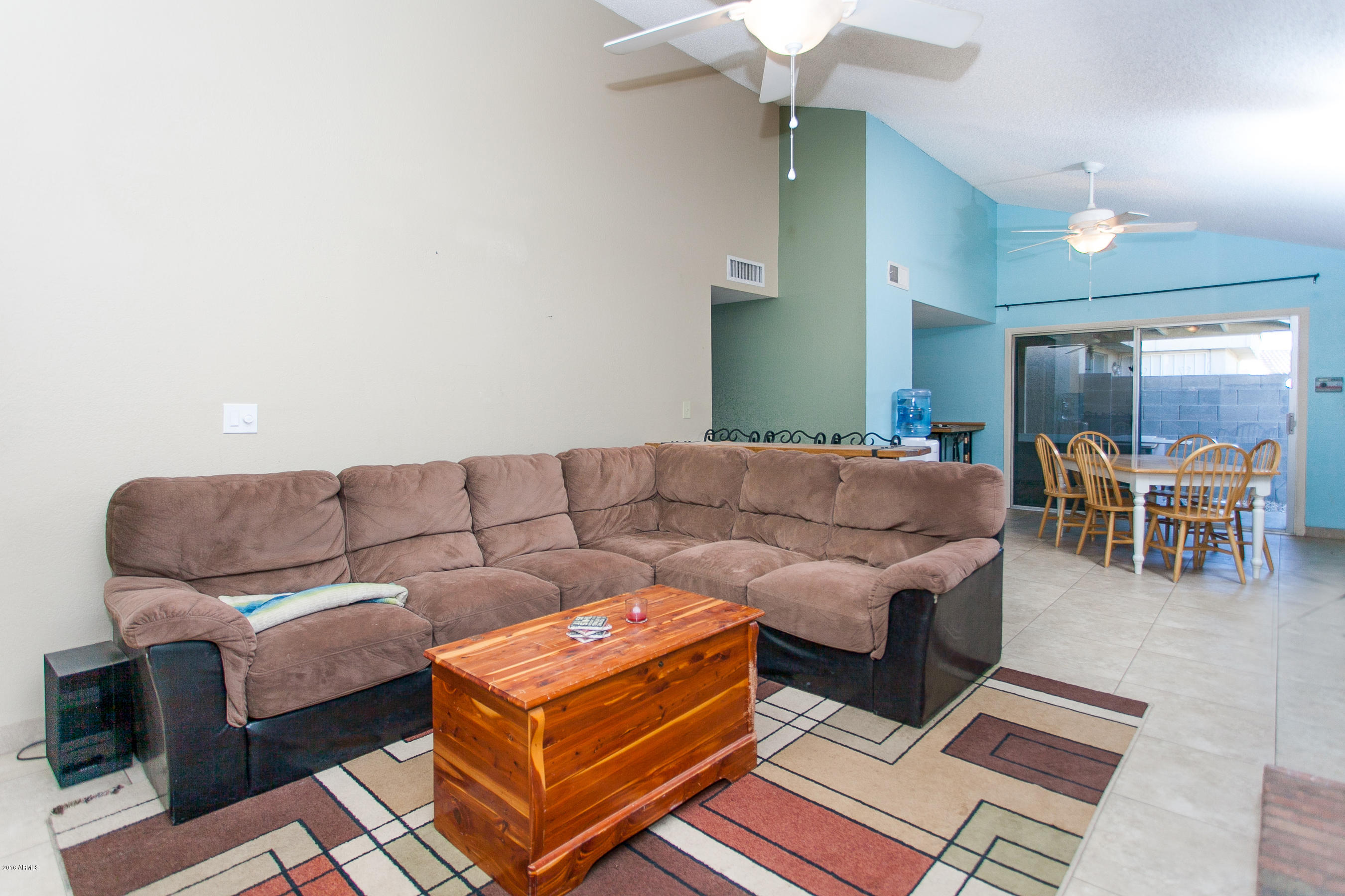 2415 West Greenway Road, Unit 9 Phoenix, AZ 85023 - Photo 9 of 19 Living Area 2