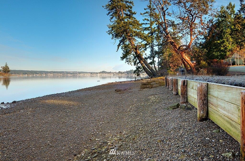 15805 Virginia Point Road Northeast Poulsbo, WA 98370 - Photo 2 of 16 Gallery Image 2