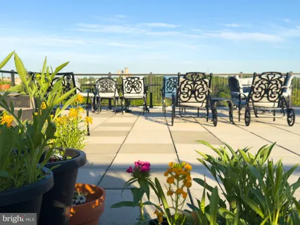$280,000 | 1801 Clydesdale Place Northwest, Unit 222, Washington, DC 20009