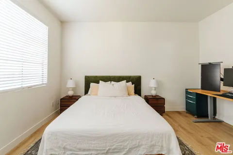 $1,089,000 | 10336 Almayo Avenue, Unit 203, Los Angeles, CA 90064