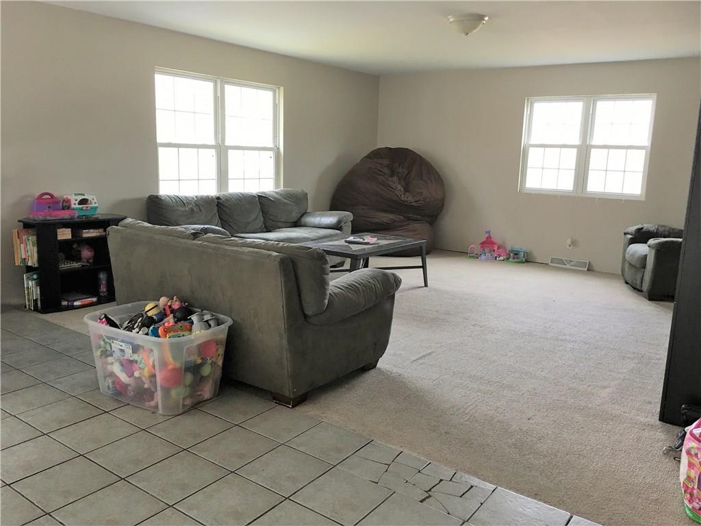 2665 Enon Road Enon Valley, PA 16120 - Photo 6 of 17