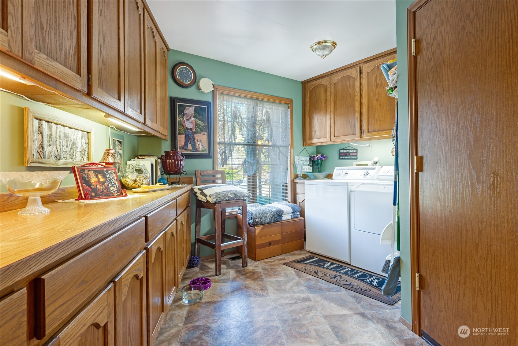 2914 184th Place Southeast Bothell, WA 98012 - Photo 25 of 40 a room with storage and utility