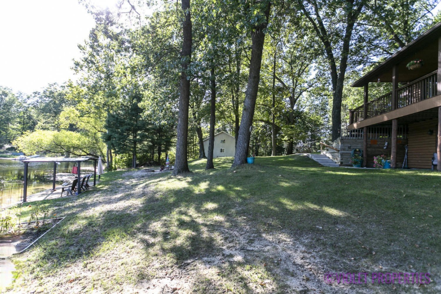 7847 Marsh Road Plainwell, MI 49080 - Photo 17 of 45 Lake Front Log Home For Sale 2 Acres
