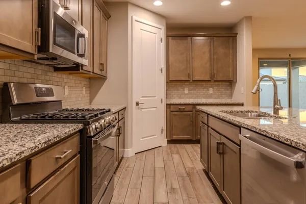$3,600 | 9701 East Spiral Avenue, Mesa, AZ 85212