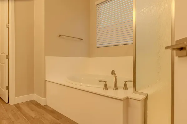 $3,600 | 9701 East Spiral Avenue, Mesa, AZ 85212
