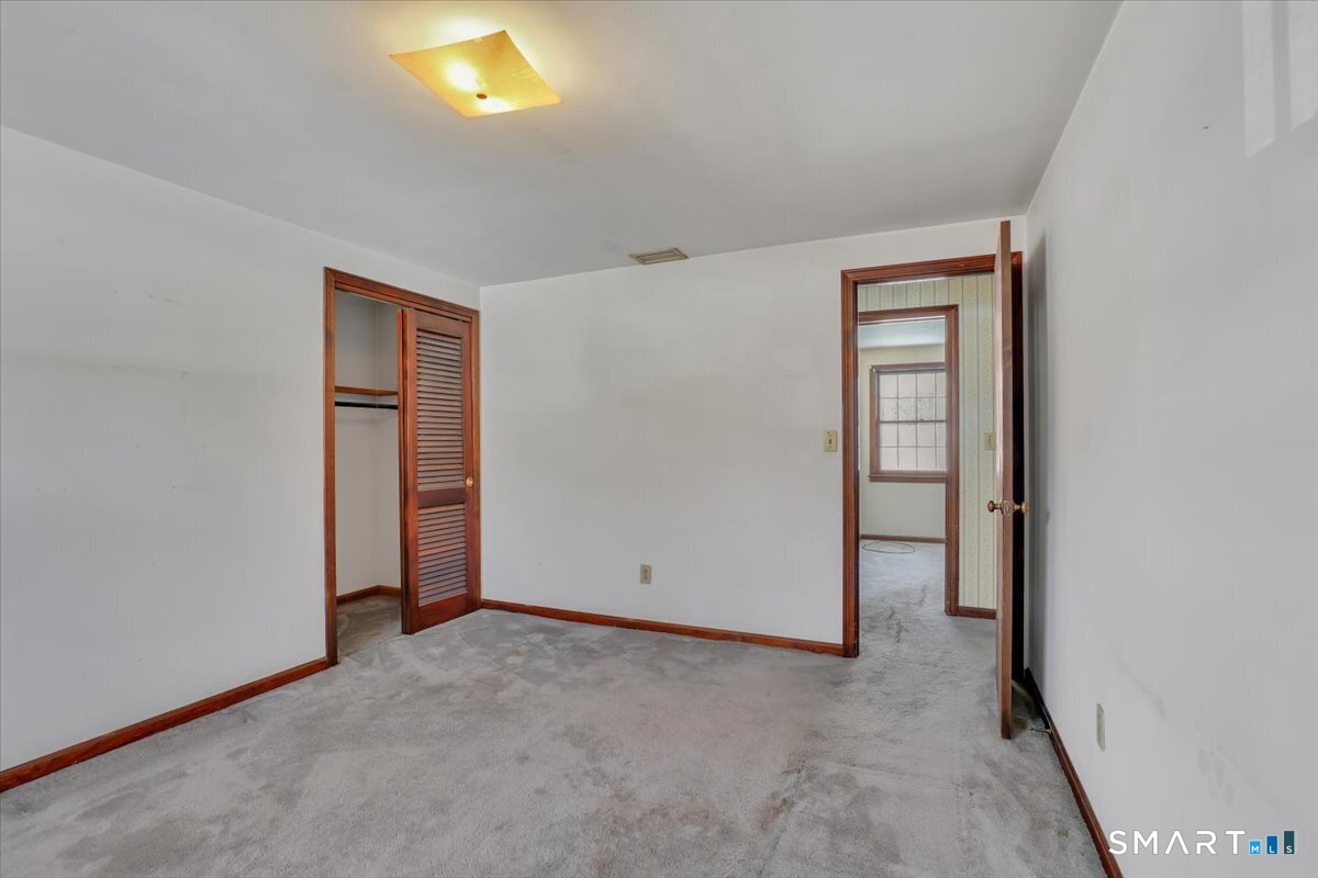 220 Rose Hill Road Portland, CT 06480 - Photo 7 of 15