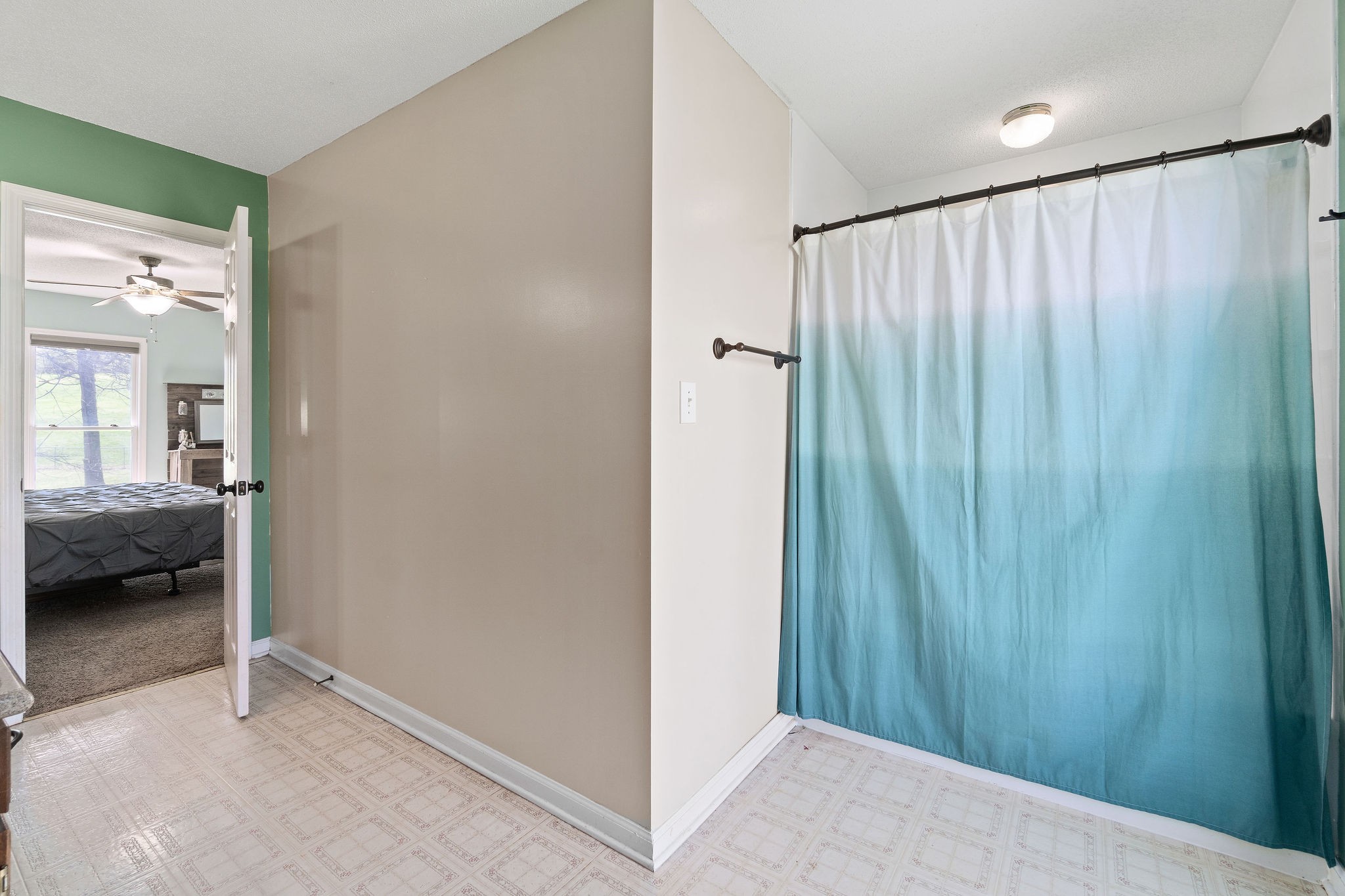 863 Smith Branch Road Clarksville, TN 37042 - Photo 17 of 44 Gallery Image 17
