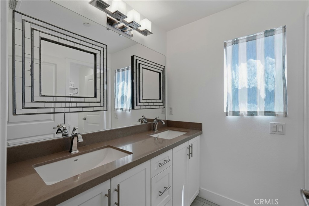 6754 Rhea Court Reseda, CA 91335 - Photo 21 of 26 Gallery Image 21