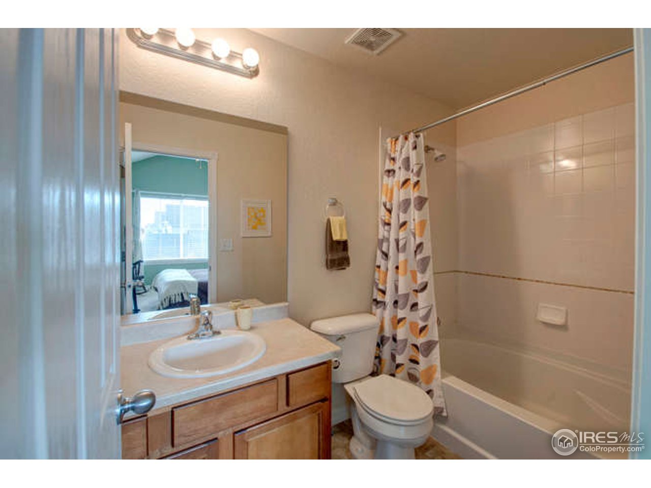 2208 Trestle Road Fort Collins, CO 80525 - Photo 15 of 31 Full Bath