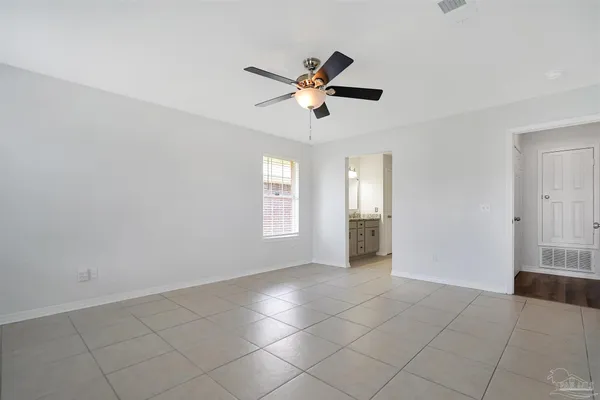 $1,875 | 28 Easton Street, Cantonment, FL 32533