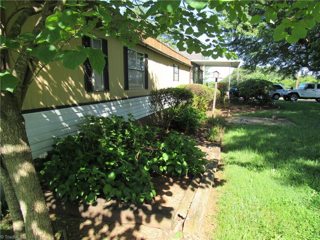 417 Newsome Road King, NC 27021 - Photo 3 of 30 Gallery Image 3