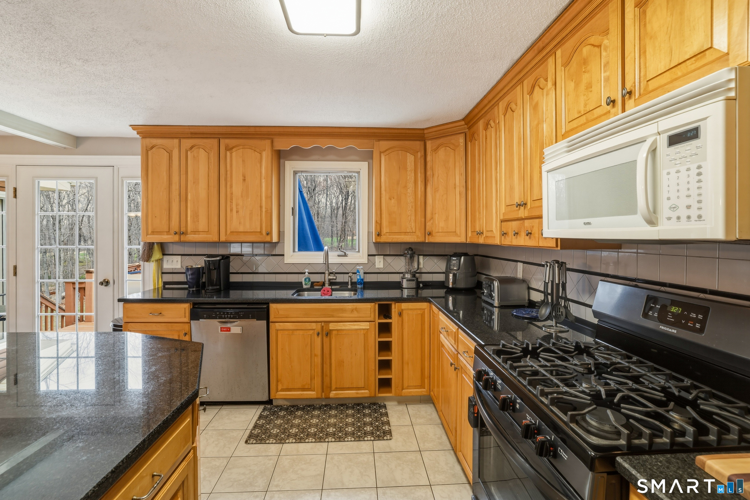 165 Nedobity Road Haddam, CT 06441 - Photo 7 of 40