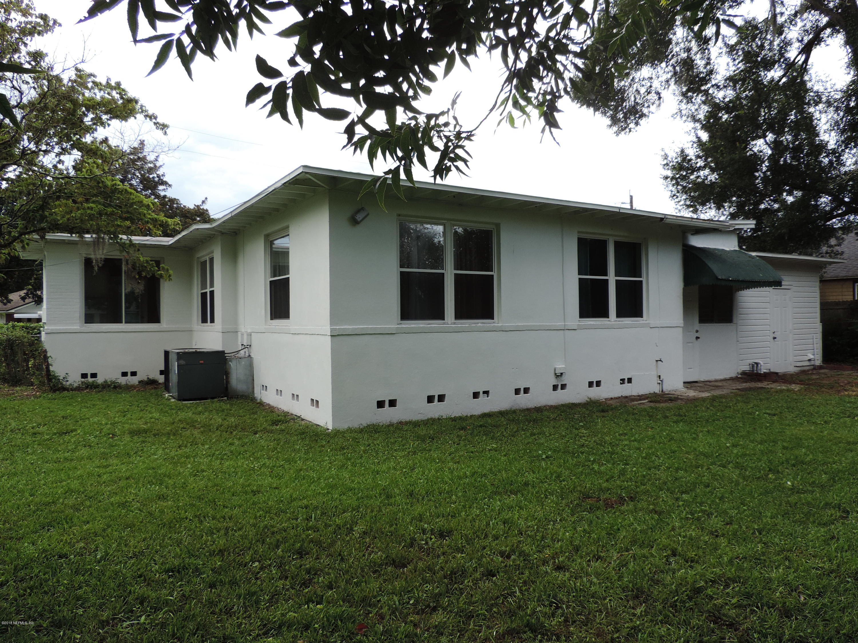 2017 Gibson Road Jacksonville, FL 32207 - Photo 2 of 16 Back view