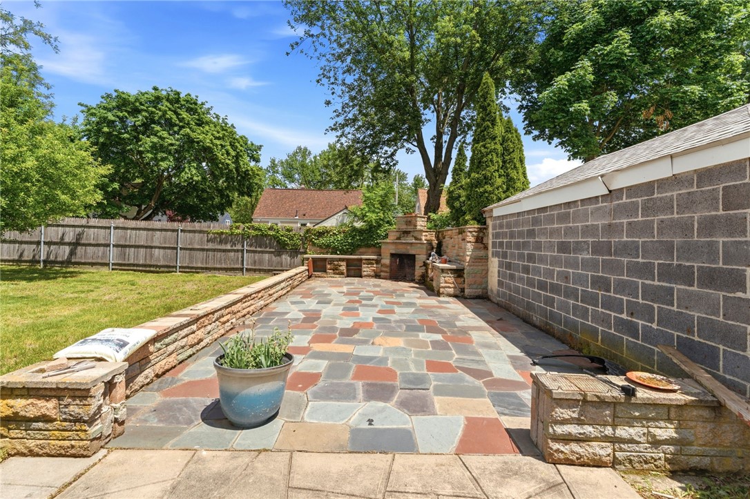 34 Intervale Road Cranston, RI 02910 - Photo 8 of 46