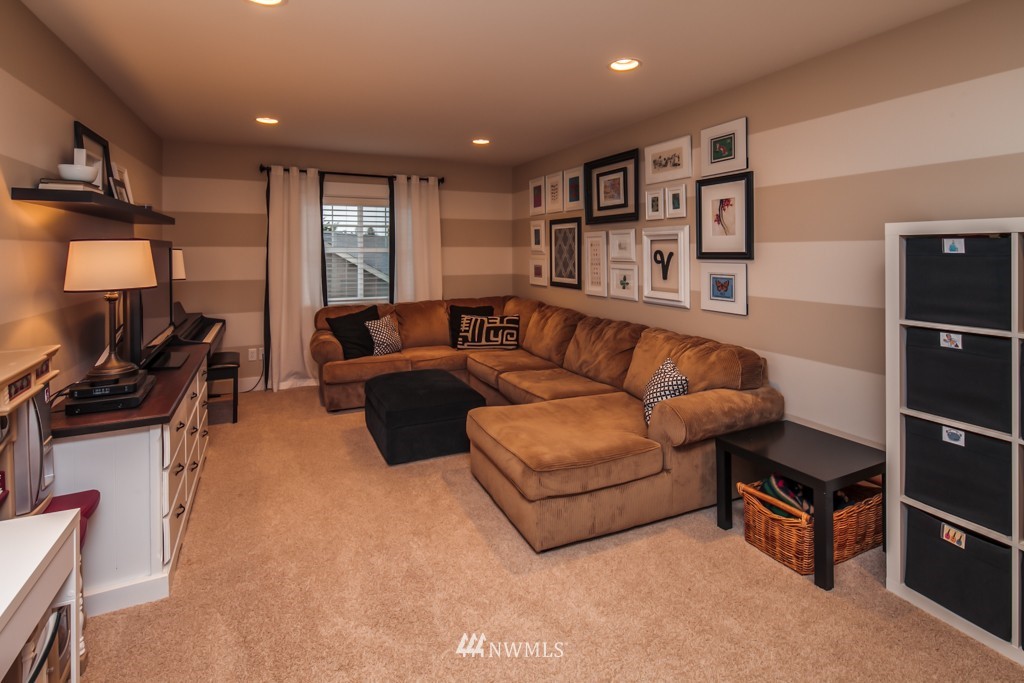 1374 Pearl Loop Lynden, WA 98264 - Photo 14 of 24 Gallery Image 14