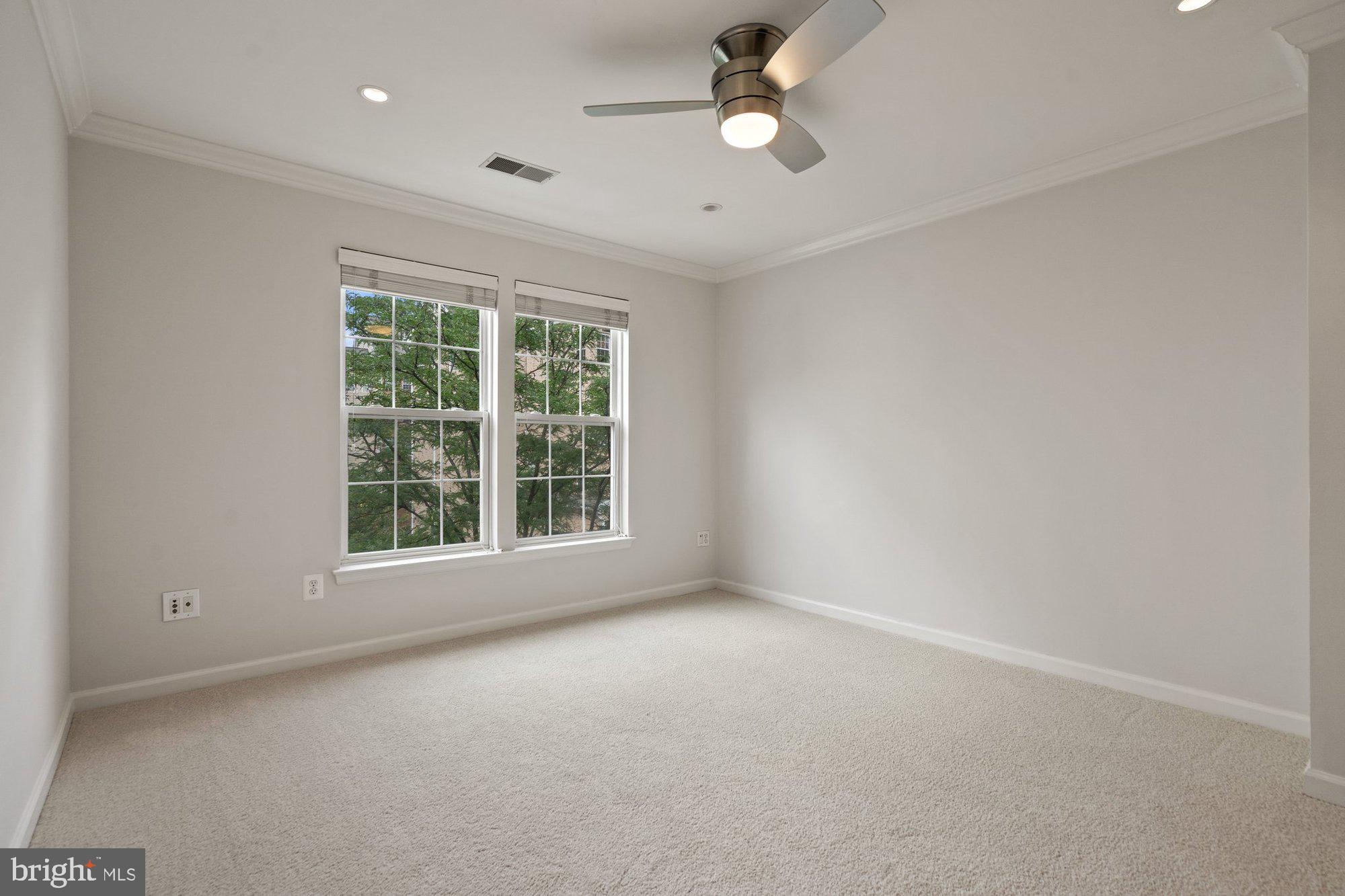 2706 Manhattan Place Vienna, VA 22180 - Photo 15 of 44