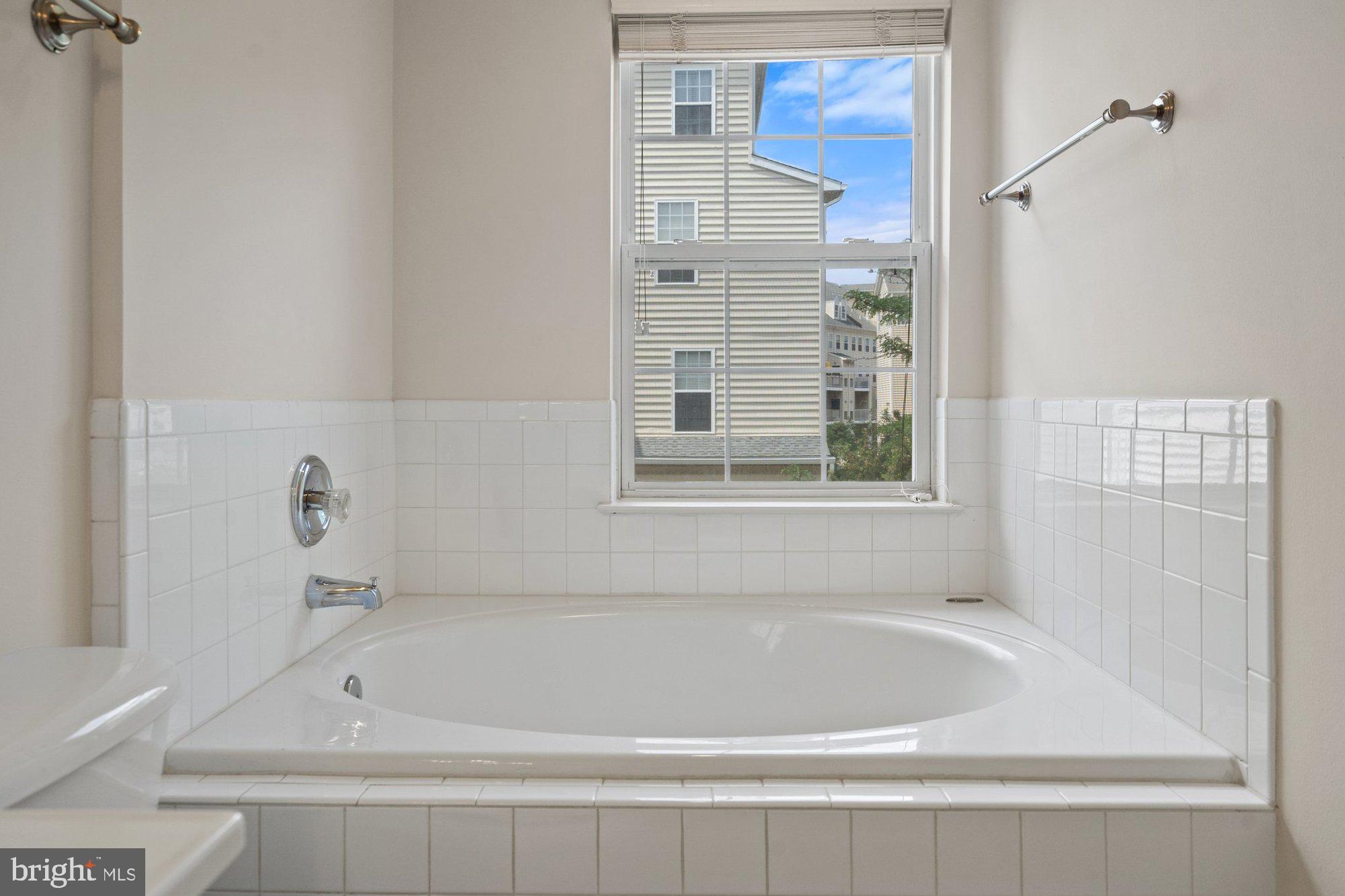 2706 Manhattan Place Vienna, VA 22180 - Photo 19 of 44