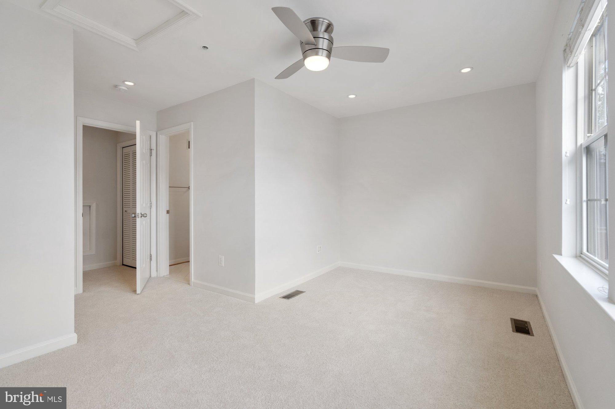 2706 Manhattan Place Vienna, VA 22180 - Photo 25 of 44