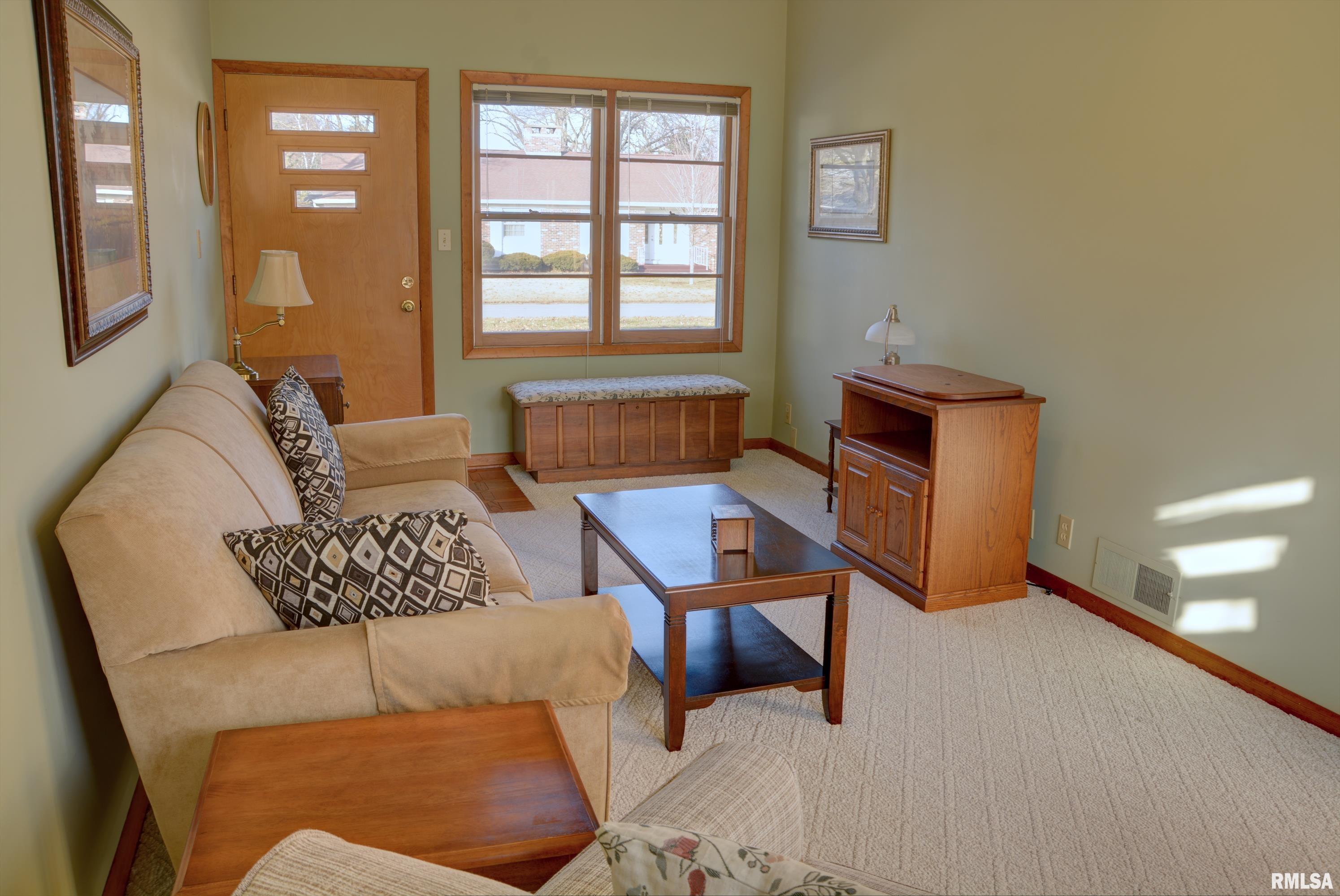 703 East Franklin Street Macomb, IL 61455 - Photo 11 of 25