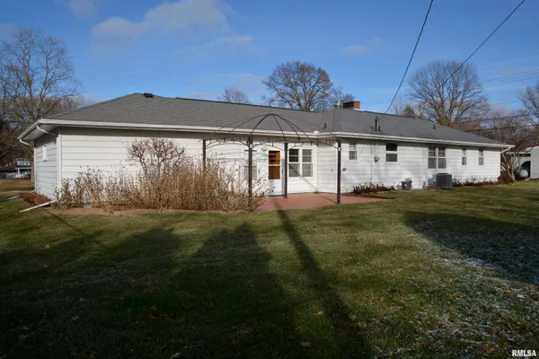 $195,000 | 703 East Franklin Street, Macomb, IL 61455