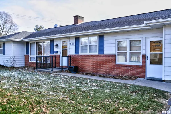 $195,000 | 703 East Franklin Street, Macomb, IL 61455