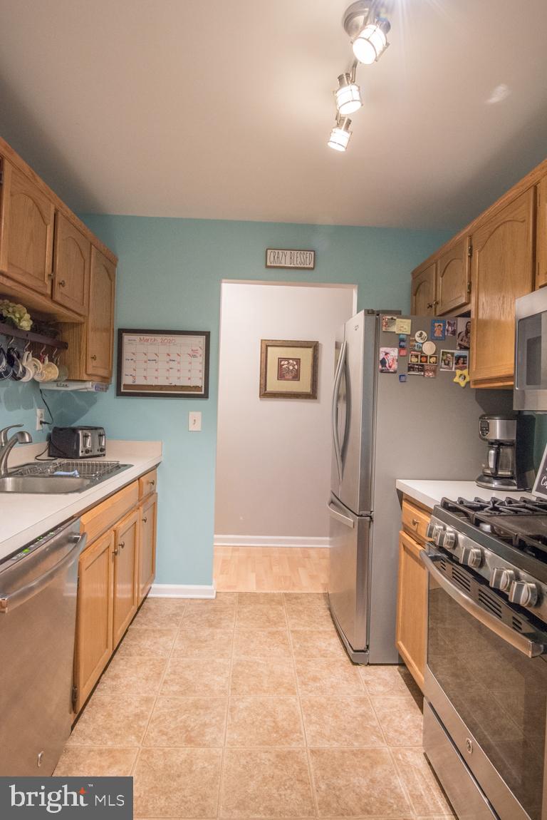 2950 Aster Lane Lititz, PA 17543 - Photo 12 of 34