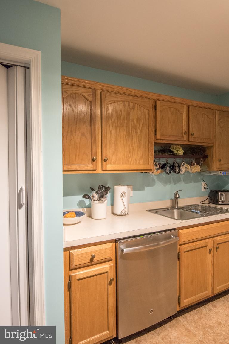 2950 Aster Lane Lititz, PA 17543 - Photo 13 of 34