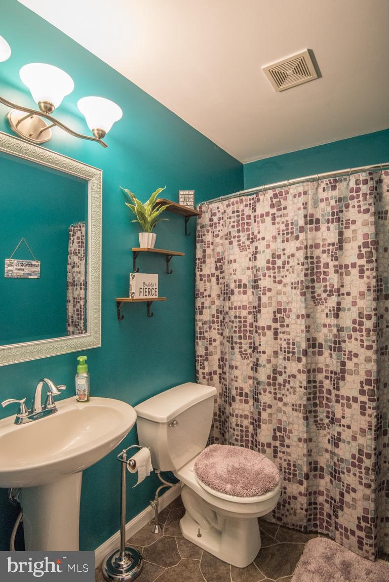 2950 Aster Lane Lititz, PA 17543 - Photo 22 of 34