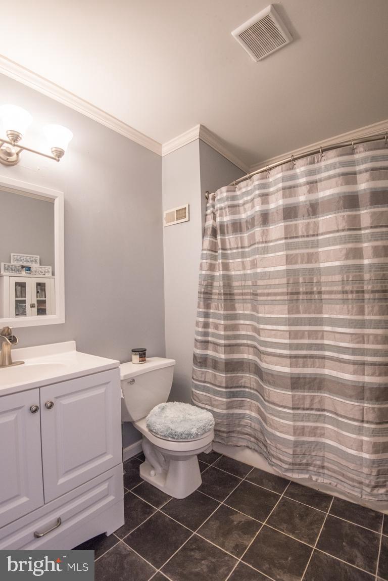 2950 Aster Lane Lititz, PA 17543 - Photo 23 of 34