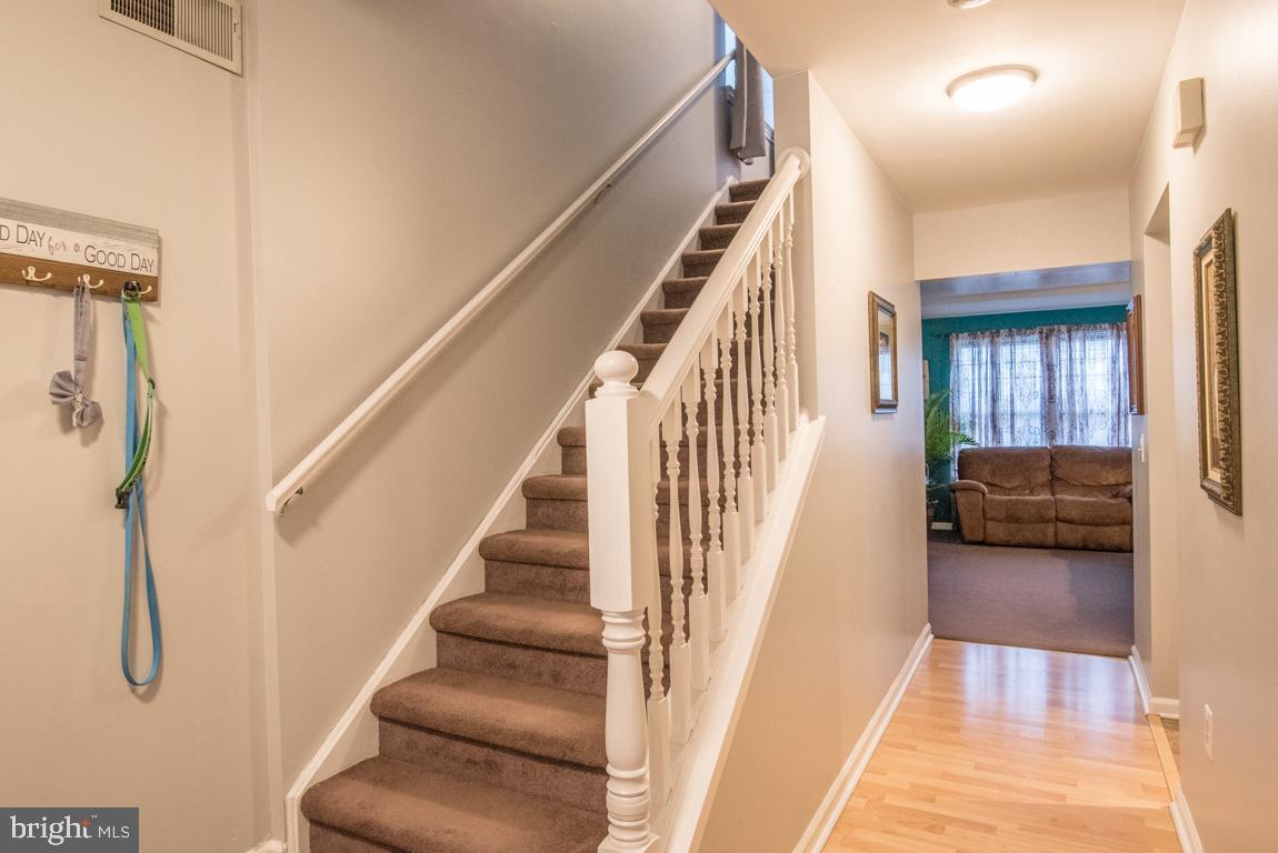 2950 Aster Lane Lititz, PA 17543 - Photo 4 of 34