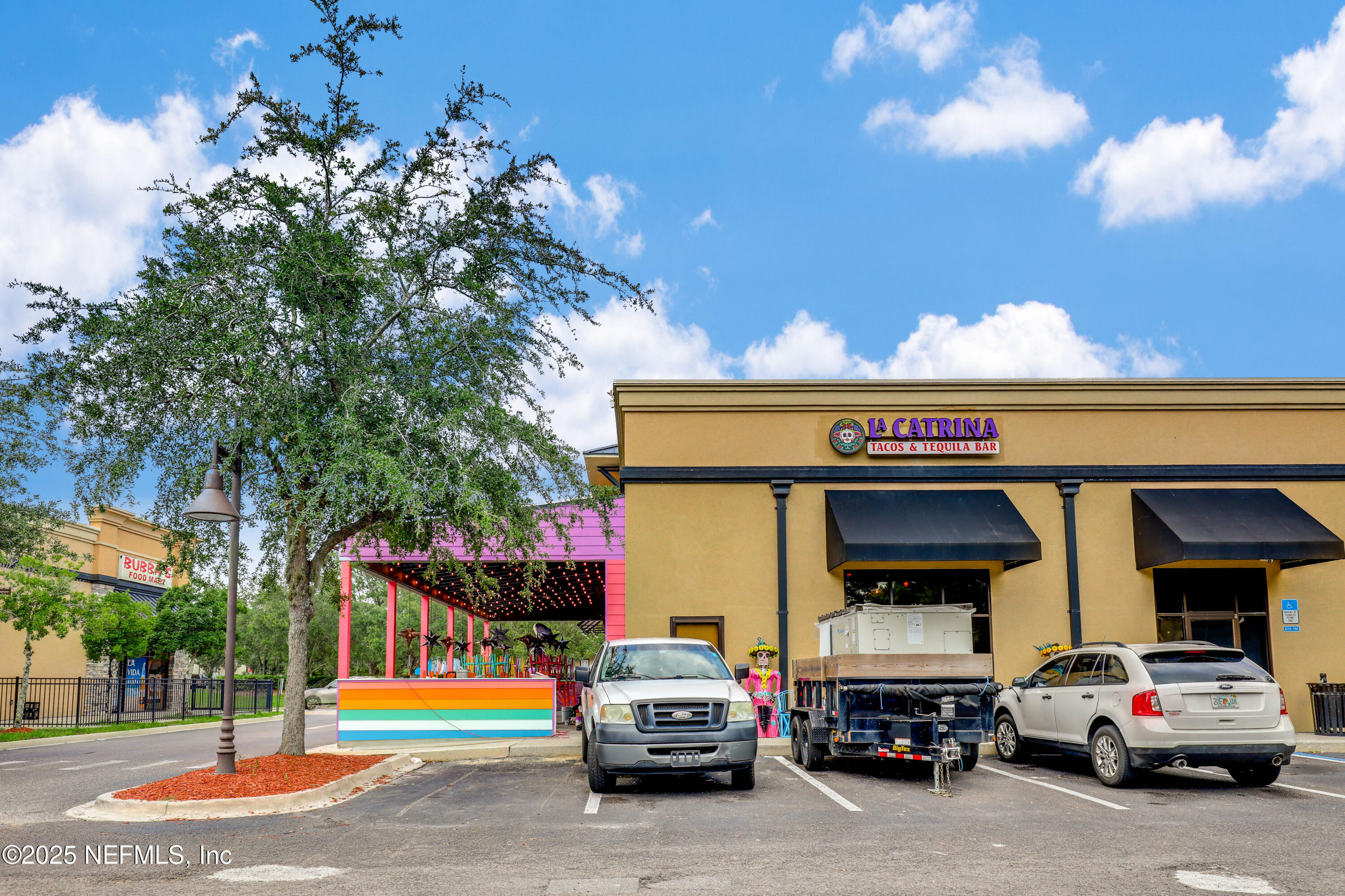 12092 Sheffield Road Jacksonville, FL 32226 - Photo 50 of 55 a car parked in front of a building