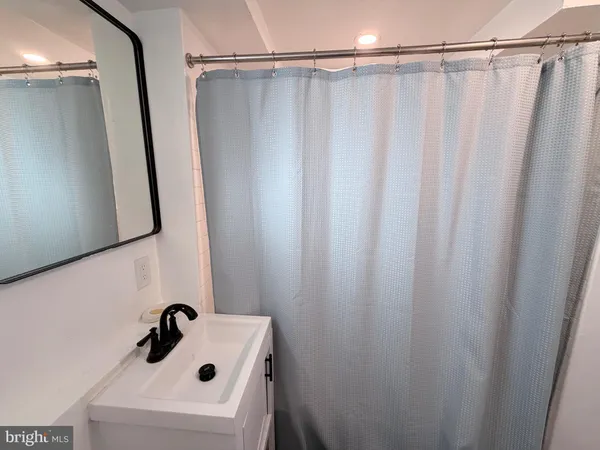 $1,599 | 805 Malcolm X Avenue Southeast, Washington, DC 20032