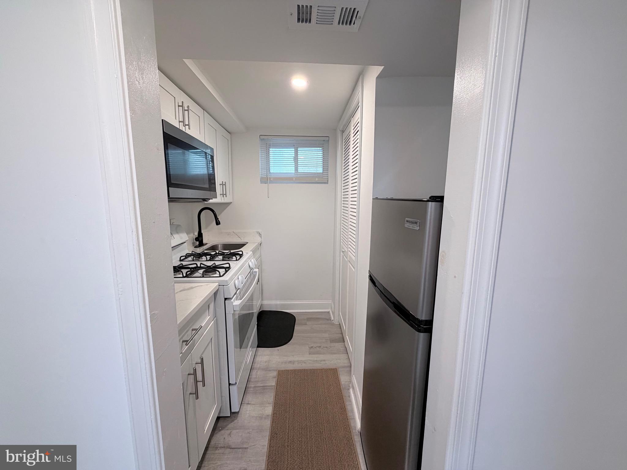 805 Malcolm X Avenue Southeast Washington, DC 20032 - Photo 8 of 20