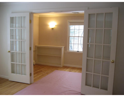 101 Spring Street Arlington, MA 02476 - Photo 4 of 19 Gallery Image 4