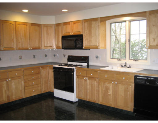 101 Spring Street Arlington, MA 02476 - Photo 9 of 19 Gallery Image 9