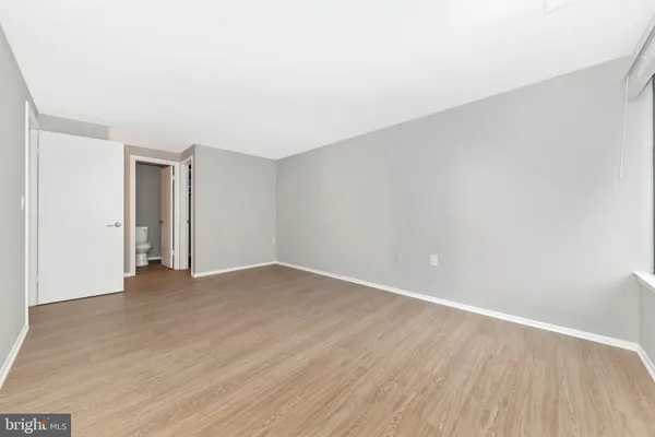 $294,000 | 18131 Chalet Drive, Unit 24202, Germantown, MD 20874