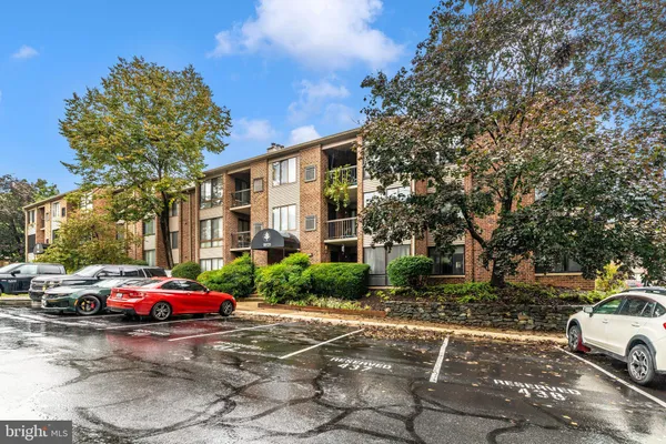 $294,000 | 18131 Chalet Drive, Unit 24202, Germantown, MD 20874