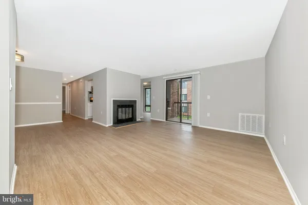 $294,000 | 18131 Chalet Drive, Unit 24202, Germantown, MD 20874