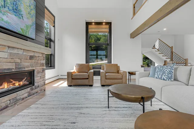 $2,379,000 | 121 Morganite Way, Newry, ME 04261