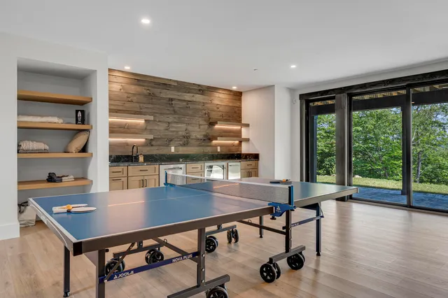 $2,379,000 | 121 Morganite Way, Newry, ME 04261