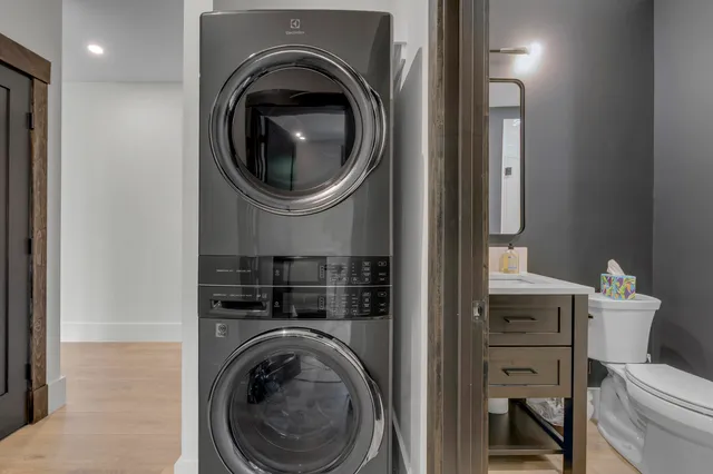 $2,195,000 | 121 Morganite Way, Newry, ME 04261