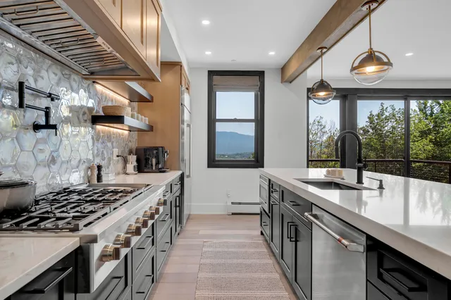 $2,379,000 | 121 Morganite Way, Newry, ME 04261