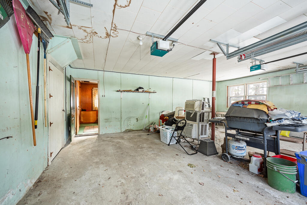 18 Eustis Parkway Waterville, ME 04901 - Photo 29 of 35 Garage