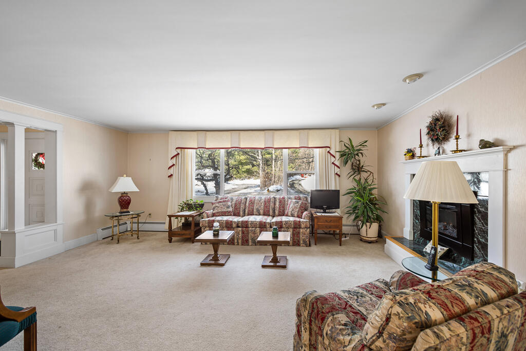 18 Eustis Parkway Waterville, ME 04901 - Photo 8 of 35 Living Room