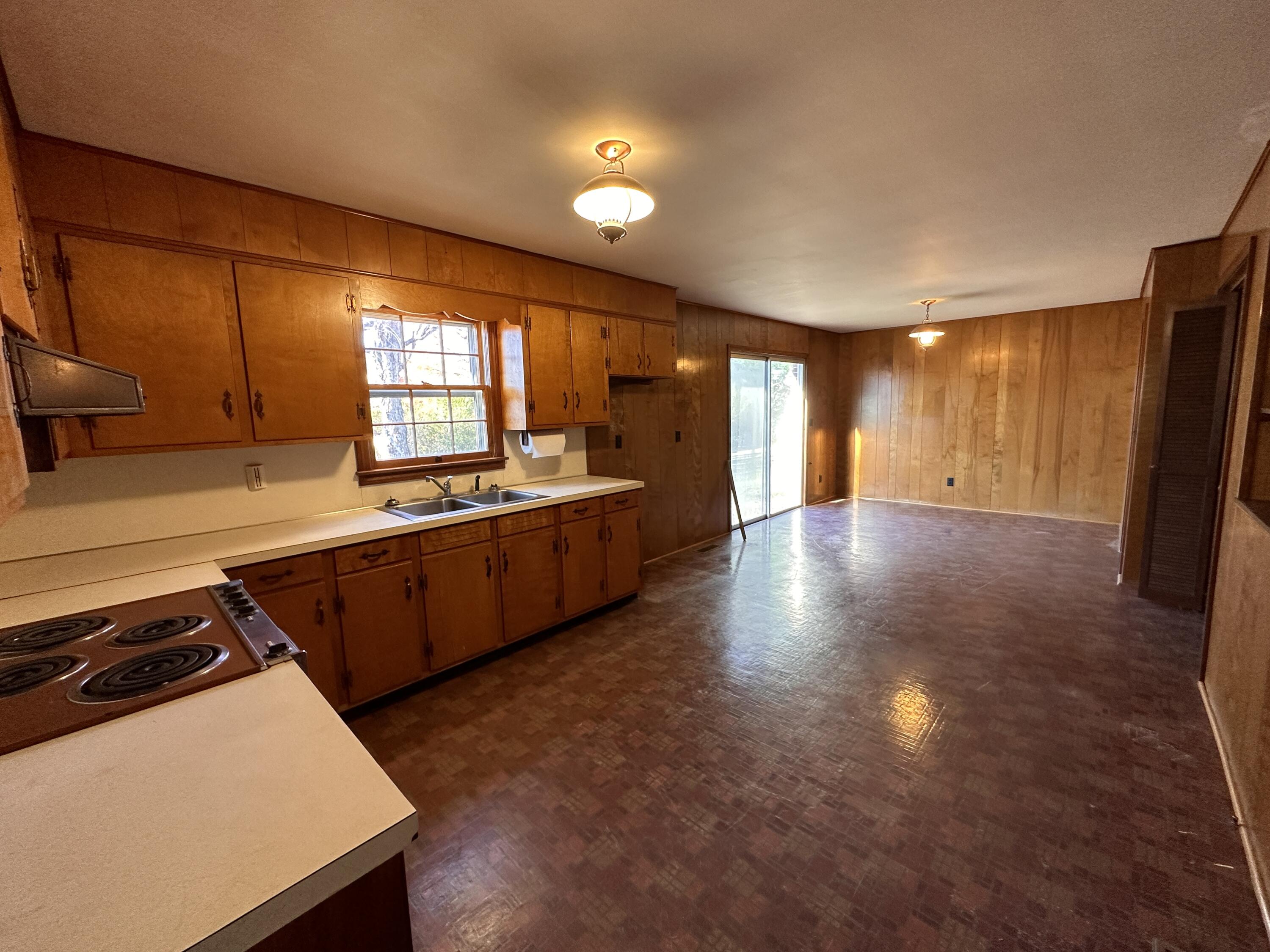 1706 Cherokee Road Johnson City, TN 37604 - Photo 17 of 30 image00030